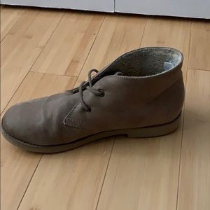 Tan color chukka boots